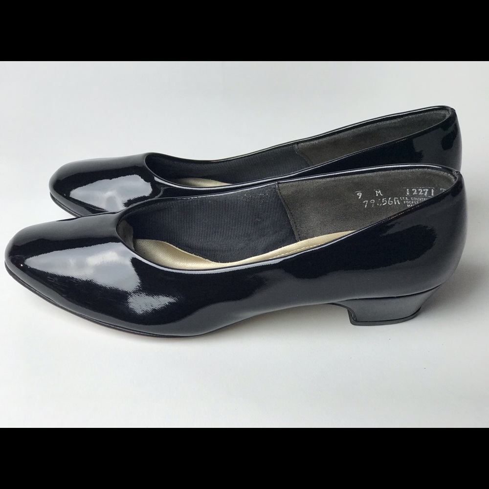 Women Size 9 Hush Puppies Black Patent Leather